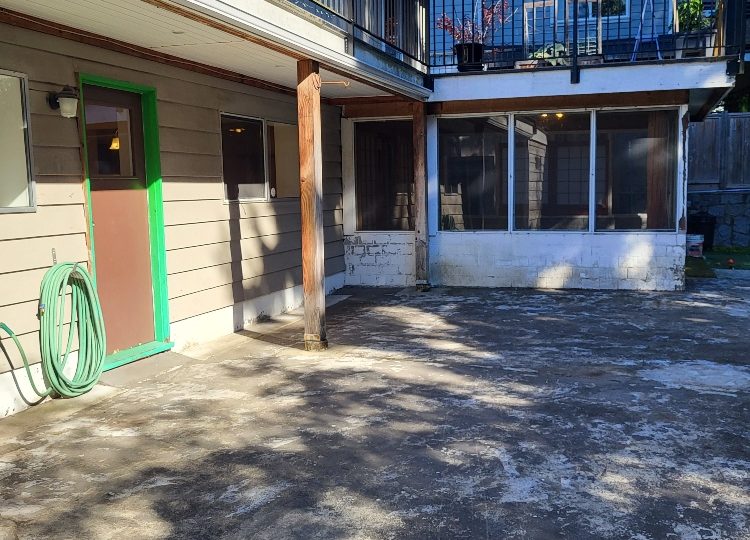 950 Tollcross Road, North Vancouver, BC, V7H 2G2