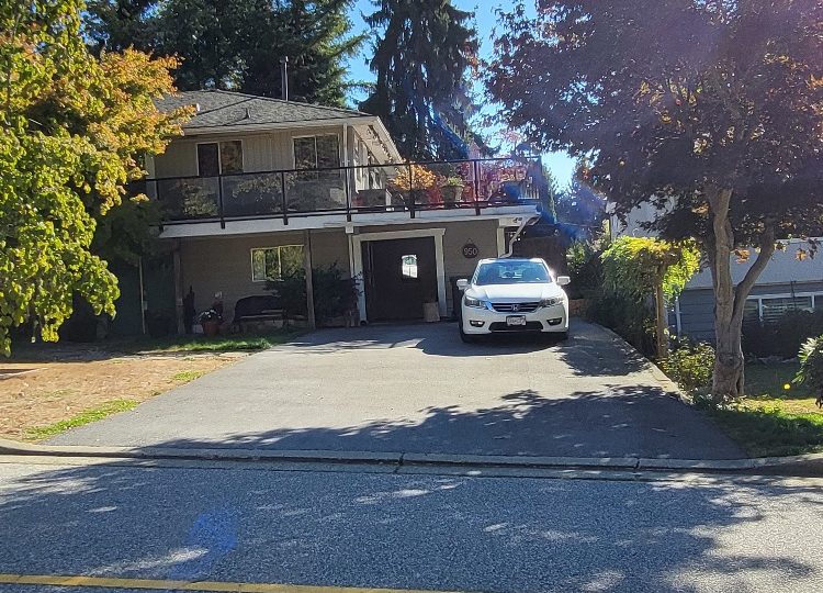 950 Tollcross Road, North Vancouver, BC, V7H 2G2