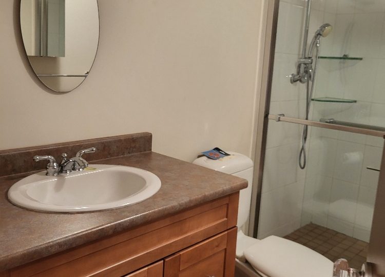 950 Tollcross Road, North Vancouver, BC, V7H 2G2