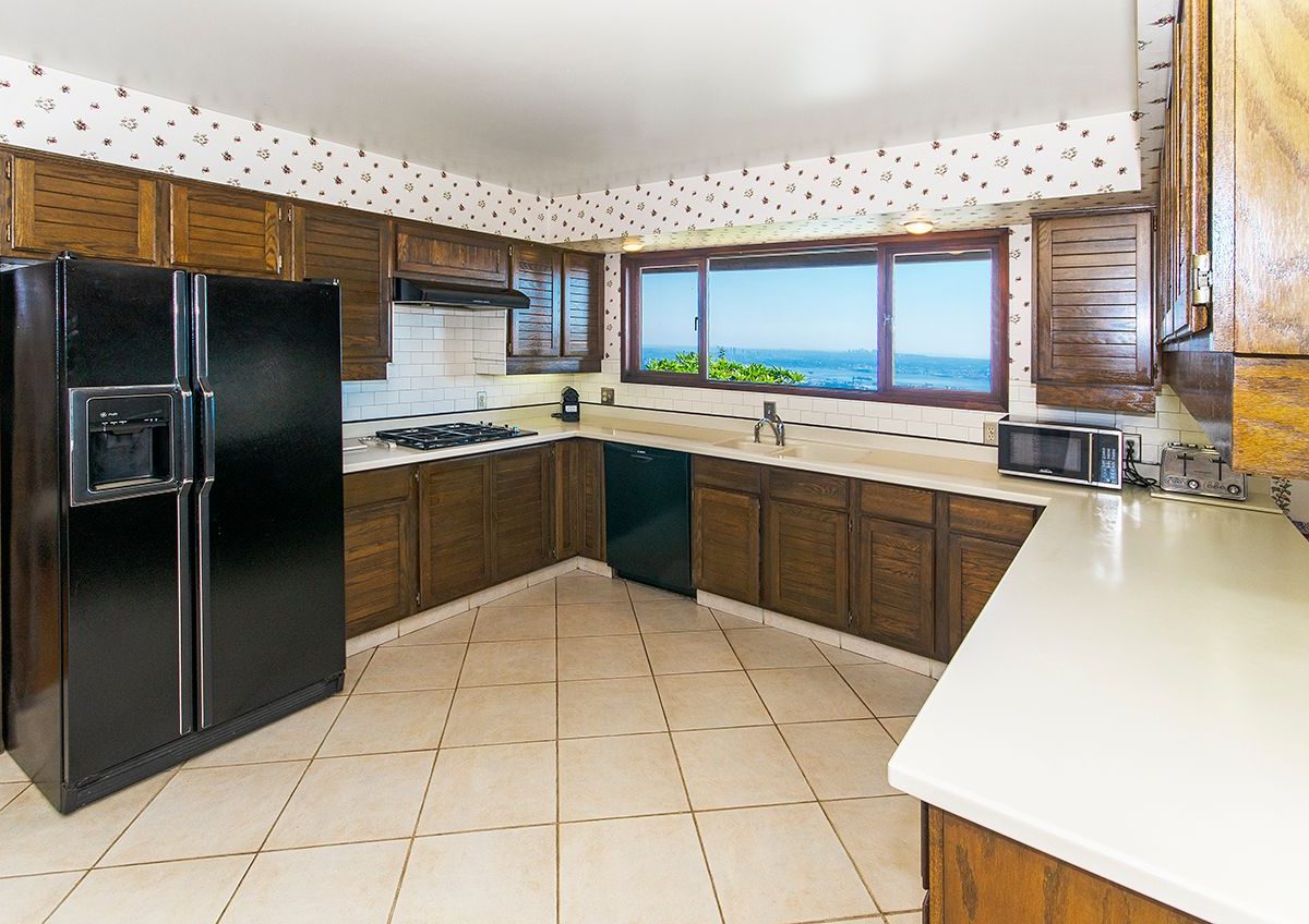 1170 Eyremount Drive, West Vancouver, BC V7S 2C5