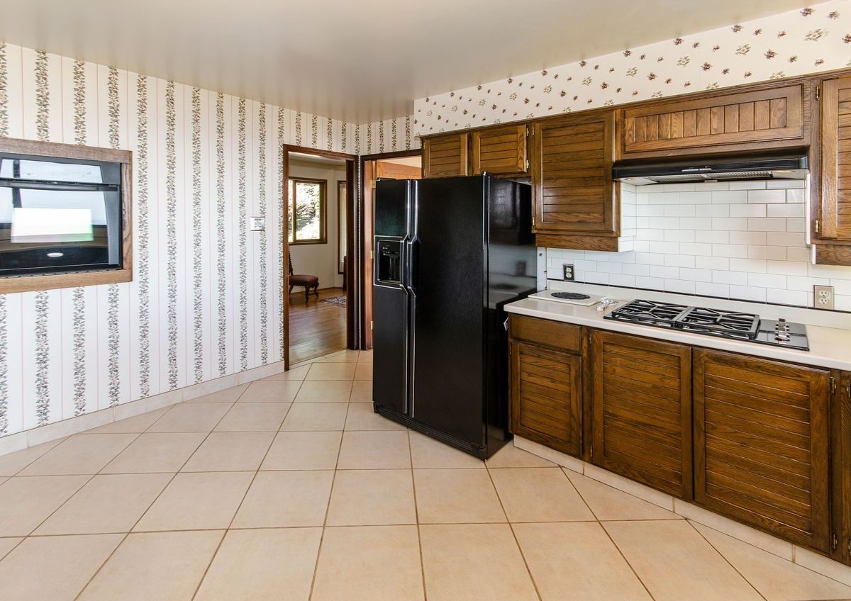 1170 Eyremount Drive, West Vancouver, BC V7S 2C5