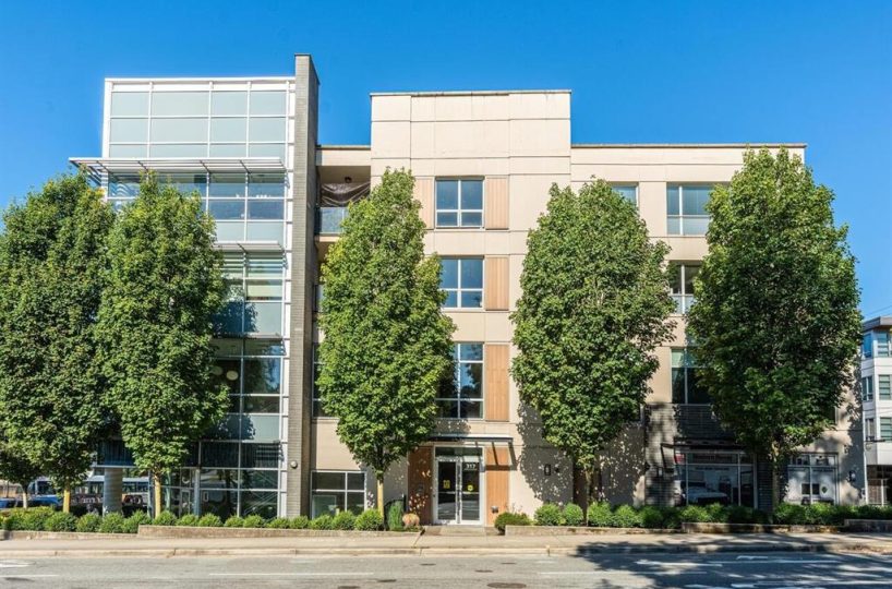 408-317 Bewicke Ave, North Vancouver, BC, V7M-3E9