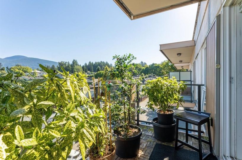 408-317 Bewicke Ave, North Vancouver, BC, V7M-3E9