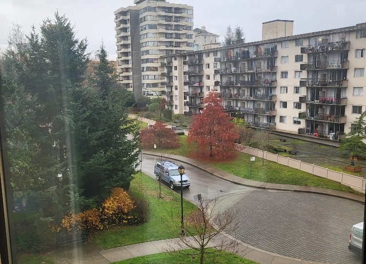 501-683 Victoria Park W. North Vancouver, BC
