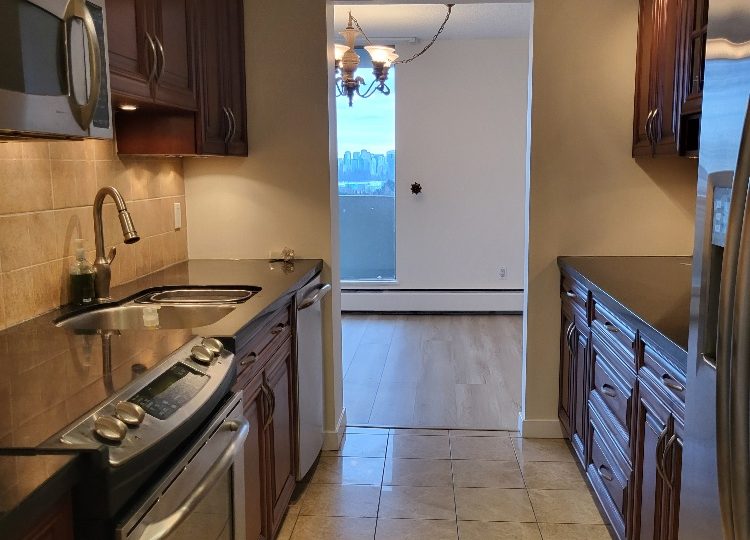 1309-2024 Fullerton Ave., North Vancouver, BC