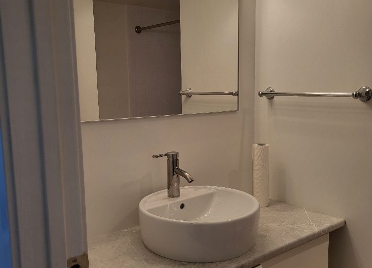 1363 Clyde Ave., West Vancouver, BC V7T 2W9