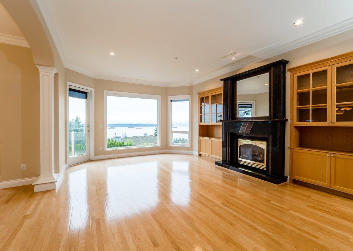 2326 Orchard Lane, West Vancouver V7V 4X6