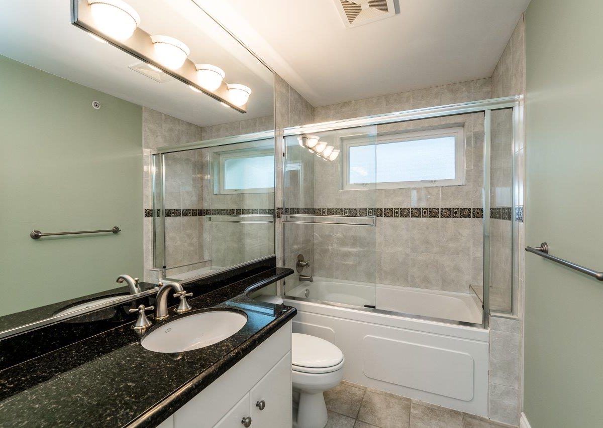 2326 Orchard Lane, West Vancouver V7V 4X6
