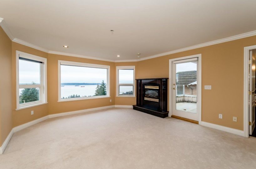 2326 Orchard Lane, West Vancouver V7V 4X6