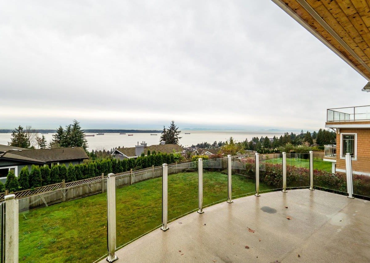 2326 Orchard Lane, West Vancouver V7V 4X6