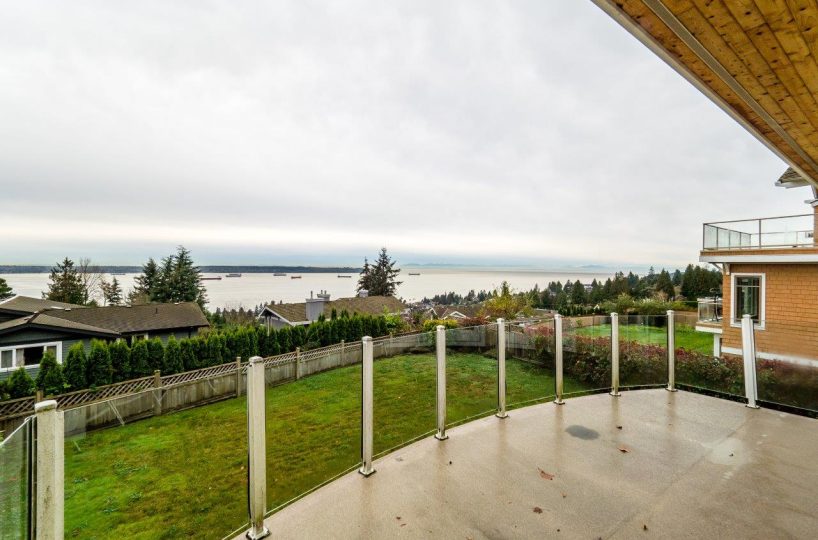 2326 Orchard Lane, West Vancouver V7V 4X6