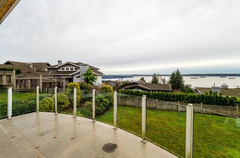 2326 Orchard Lane, West Vancouver V7V 4X6