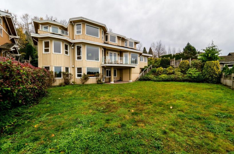 2326 Orchard Lane, West Vancouver V7V 4X6