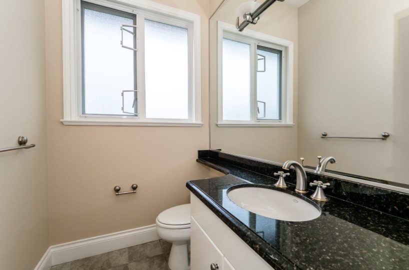 2326 Orchard Lane, West Vancouver V7V 4X6
