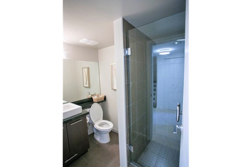 #110-1288 Chesterfield Avenue, North Vancouver BC V7M 0B1 _ RENT IT FURNISHED