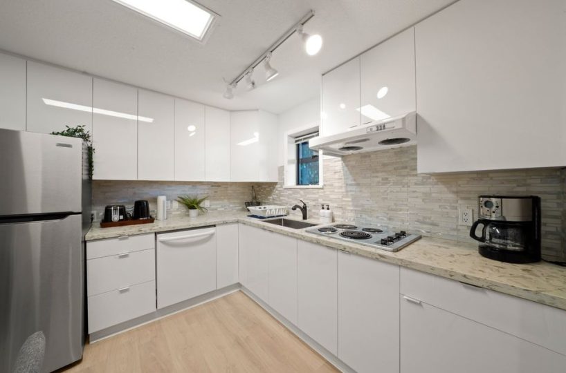 Garden Suite – 2956 Connaught Ave, N. Vancouver BC V7K 1Y2