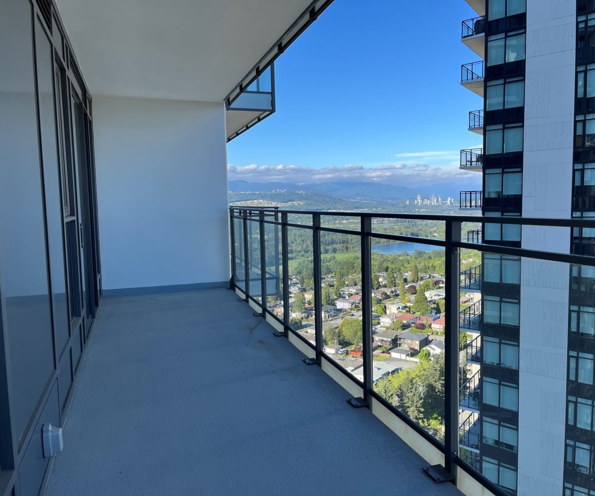 #2402 – 4711 Hazel Street, Burnaby, BC V5H 0J9