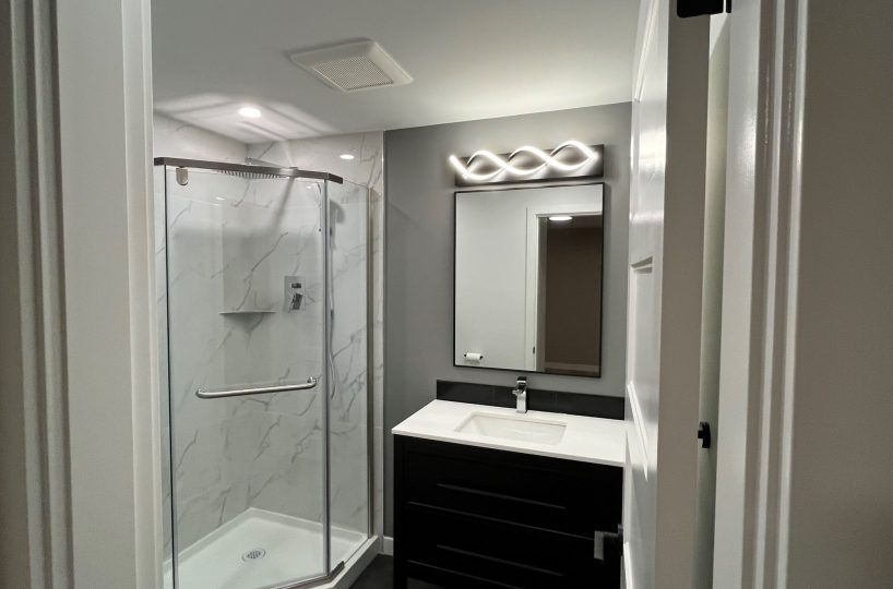 Suite – 500 Brand Street, North Vancouver BC V7N 1G1