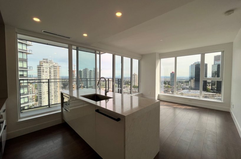 #2402 – 4711 Hazel Street, Burnaby, BC V5H 0J9