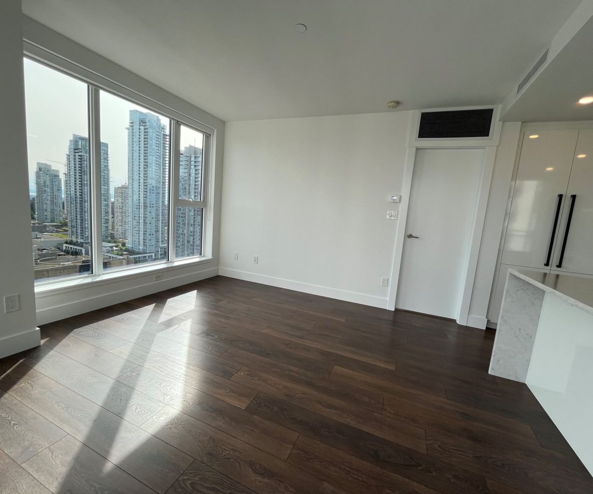 #2402 – 4711 Hazel Street, Burnaby, BC V5H 0J9