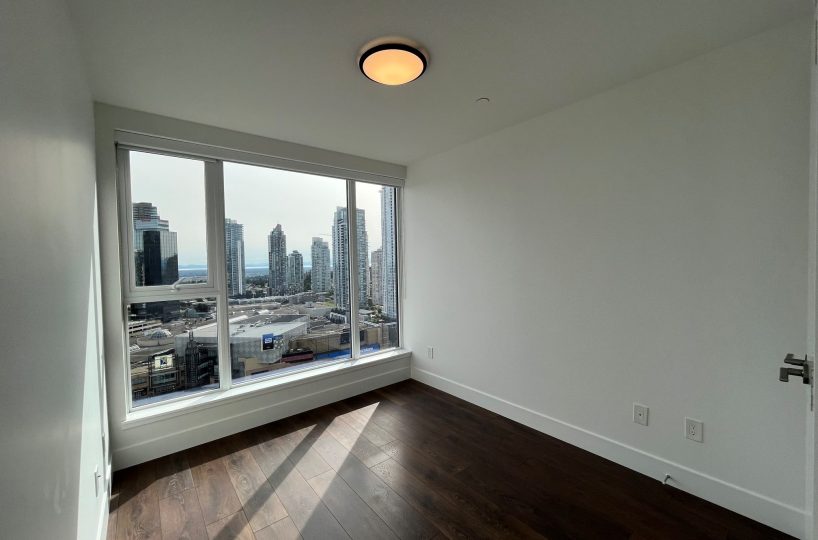 #2402 – 4711 Hazel Street, Burnaby, BC V5H 0J9