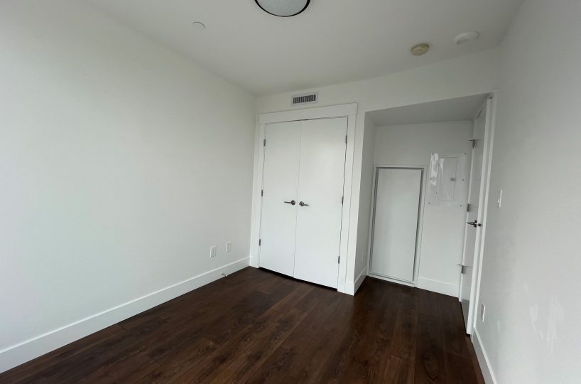 #2402 – 4711 Hazel Street, Burnaby, BC V5H 0J9