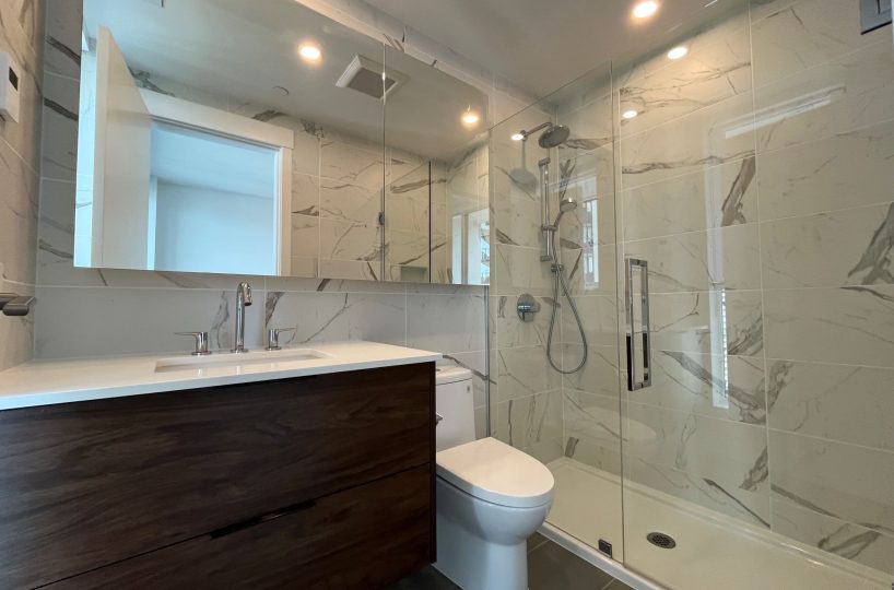 #2402 – 4711 Hazel Street, Burnaby, BC V5H 0J9