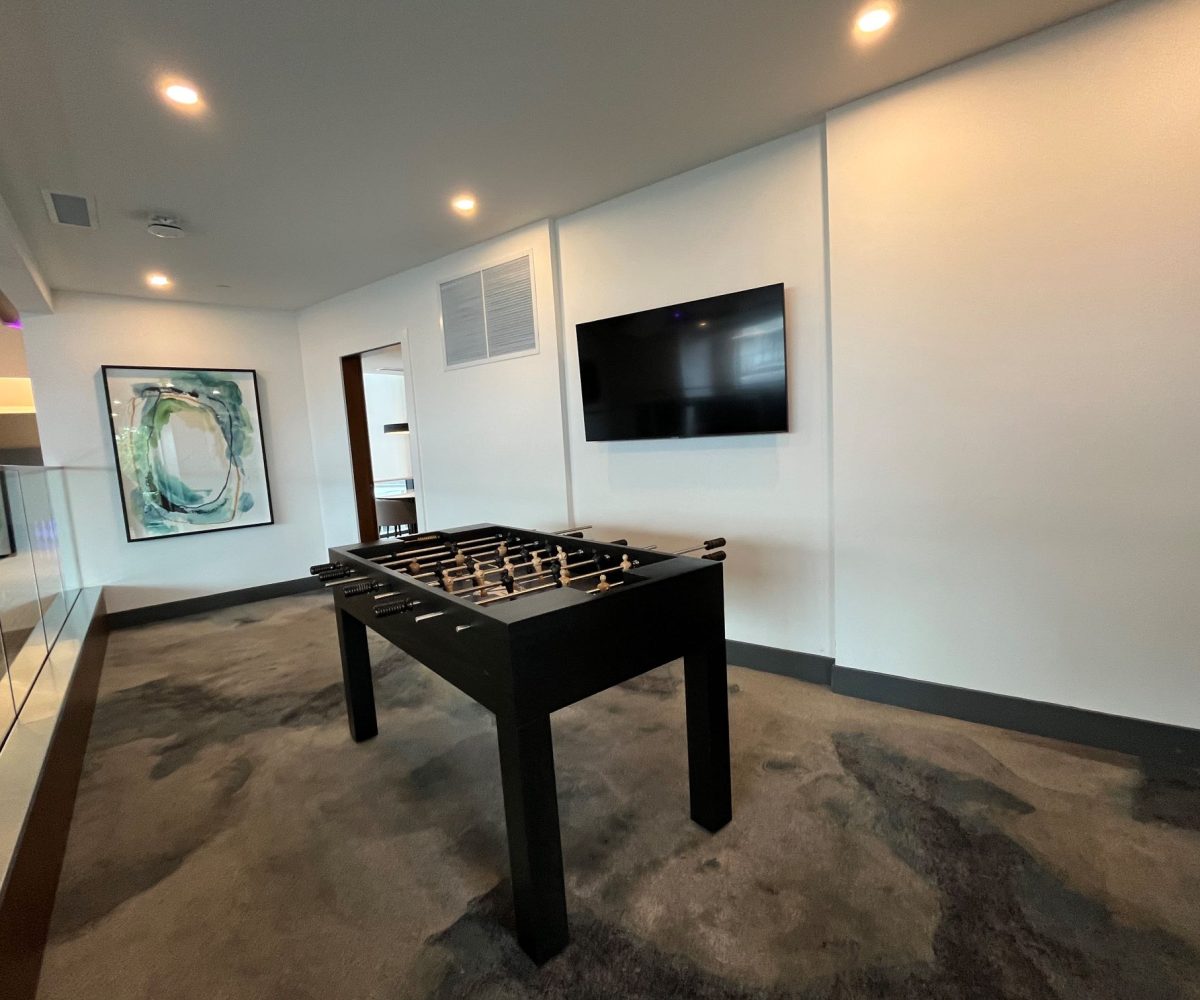 #2402 – 4711 Hazel Street, Burnaby, BC V5H 0J9