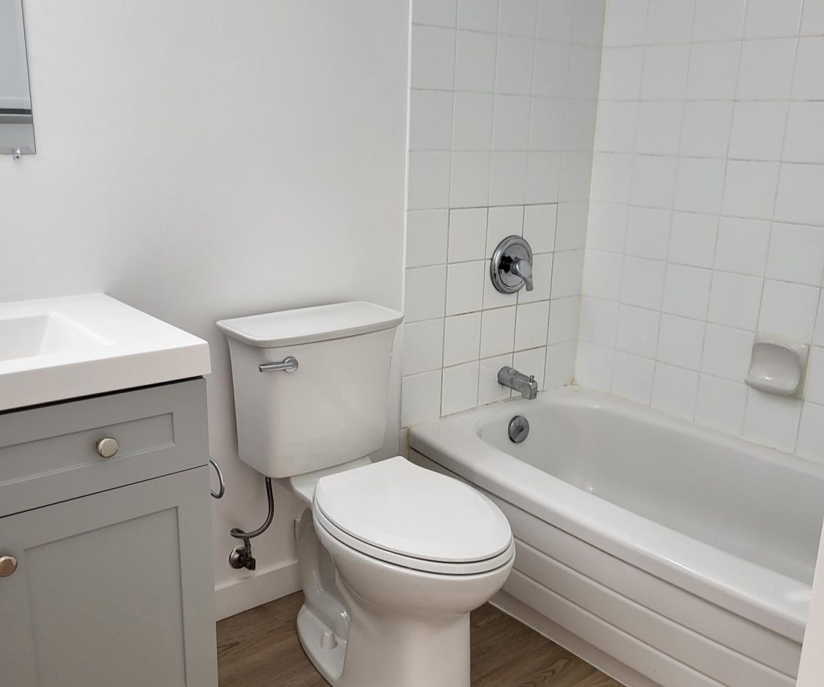 712 - 2016 Fullerton Ave., North Vancouver, BC