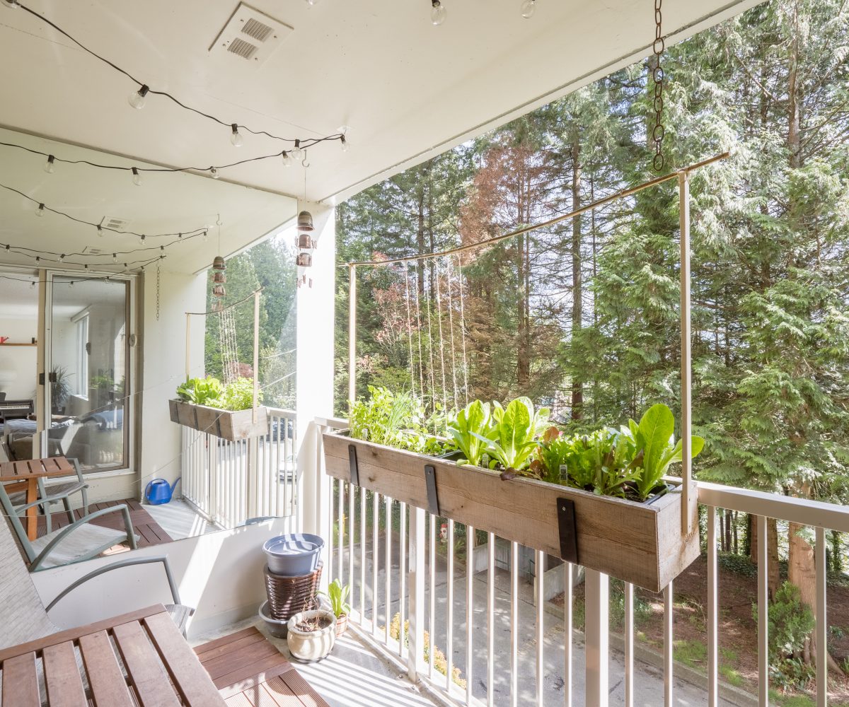 303-2004 Fullerton Ave., North Vancouver, BC