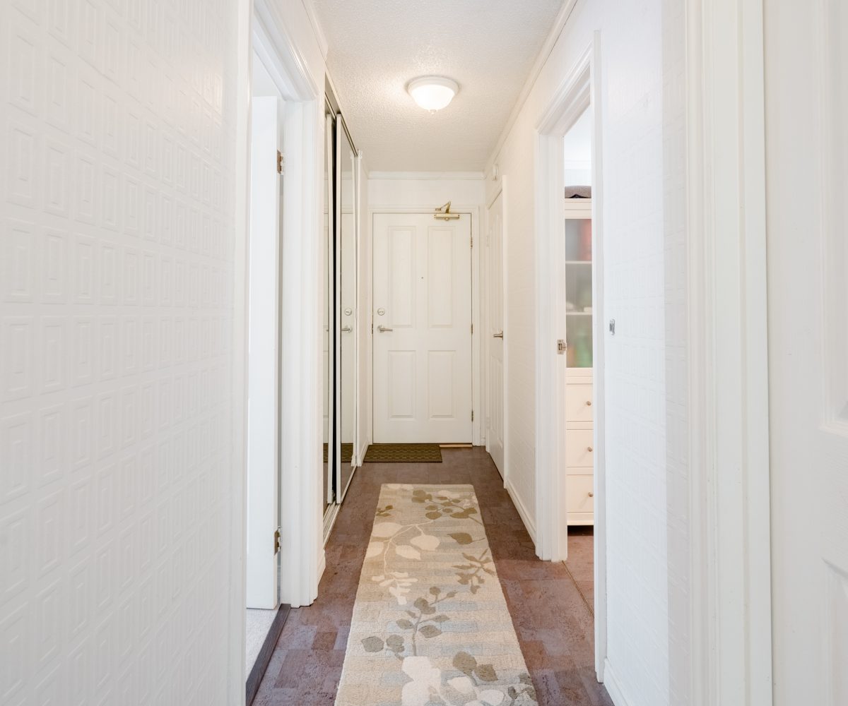 303-2004 Fullerton Ave., North Vancouver, BC