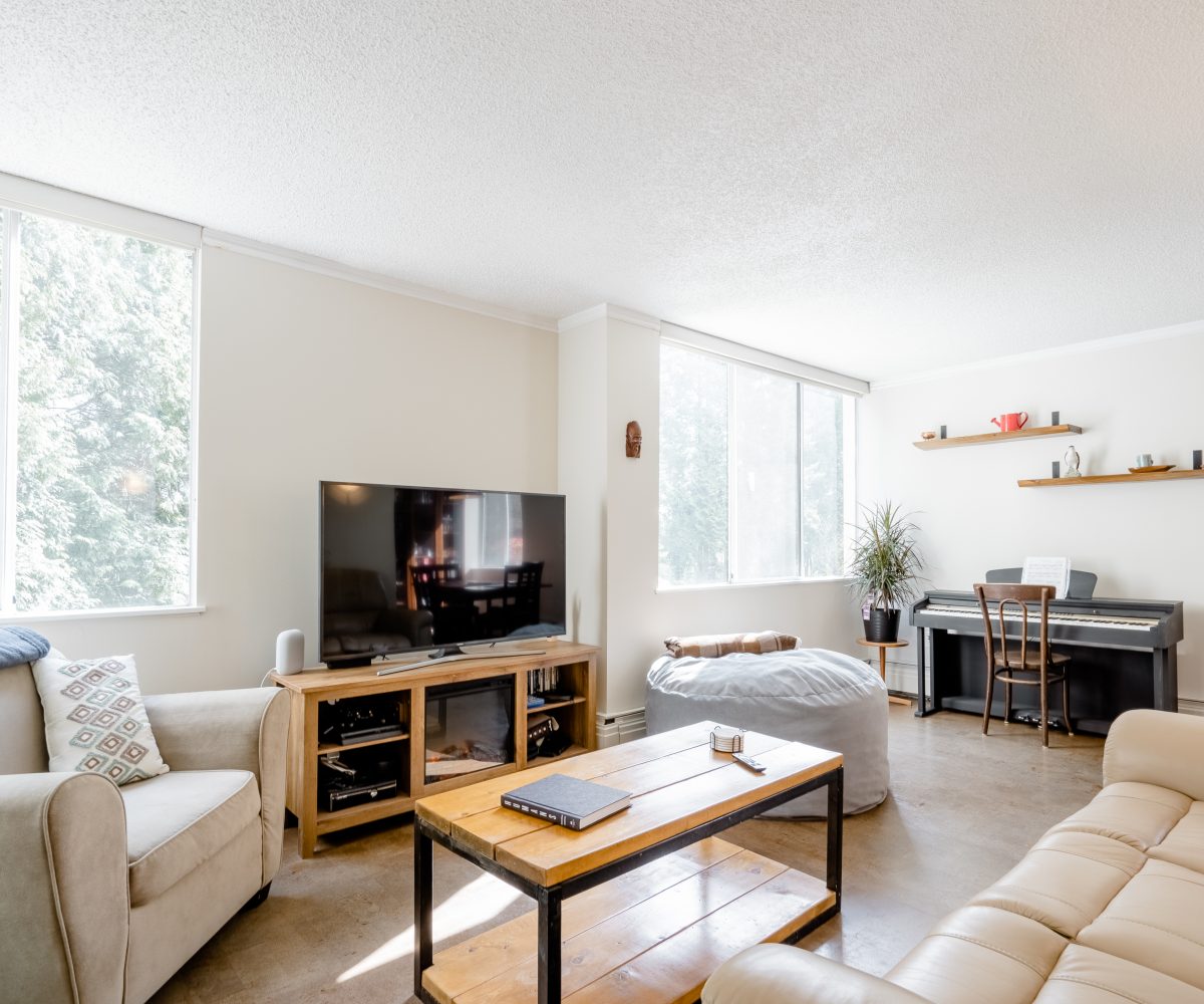 303-2004 Fullerton Ave., North Vancouver, BC