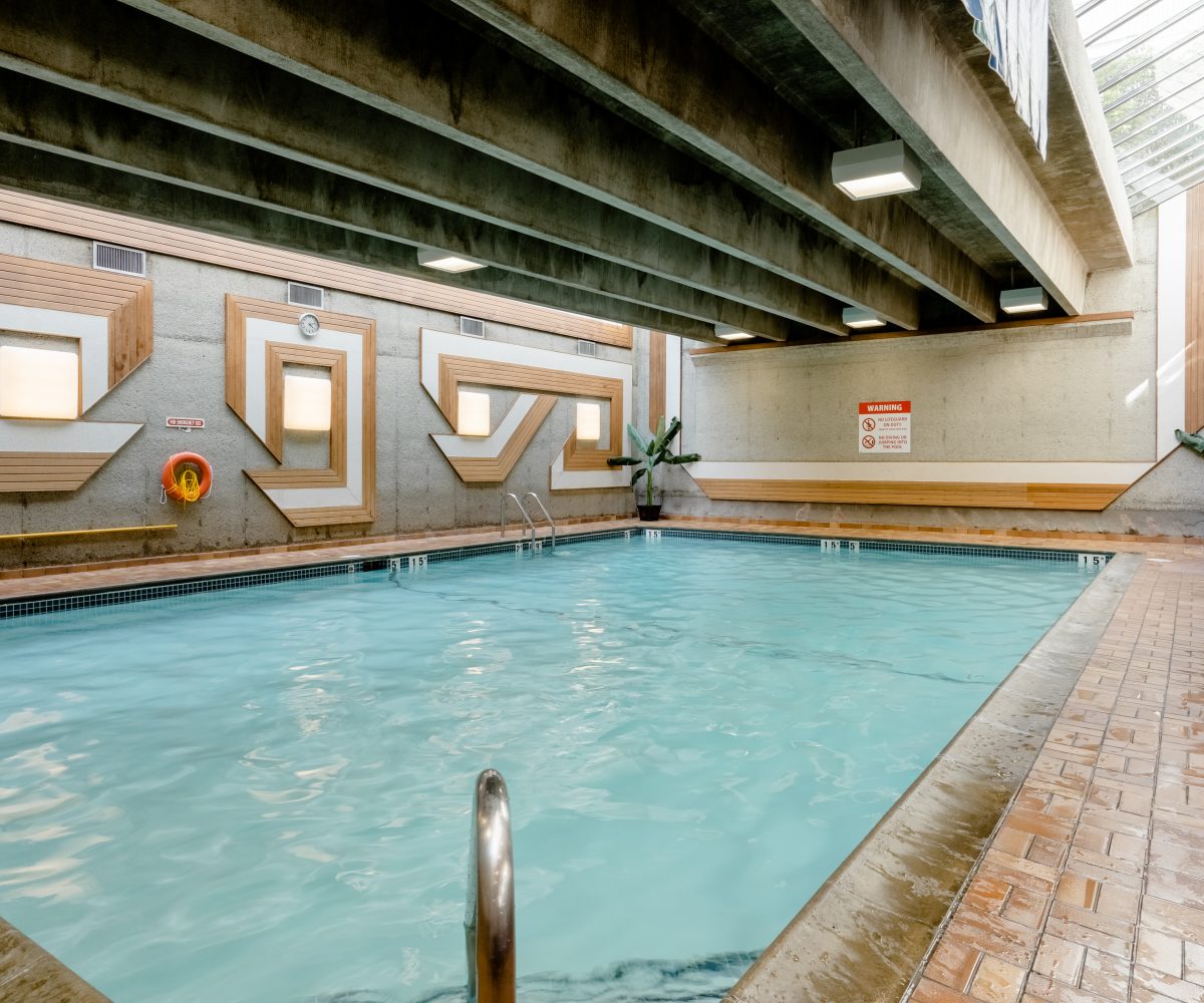 303-2004 Fullerton Ave., North Vancouver, BC