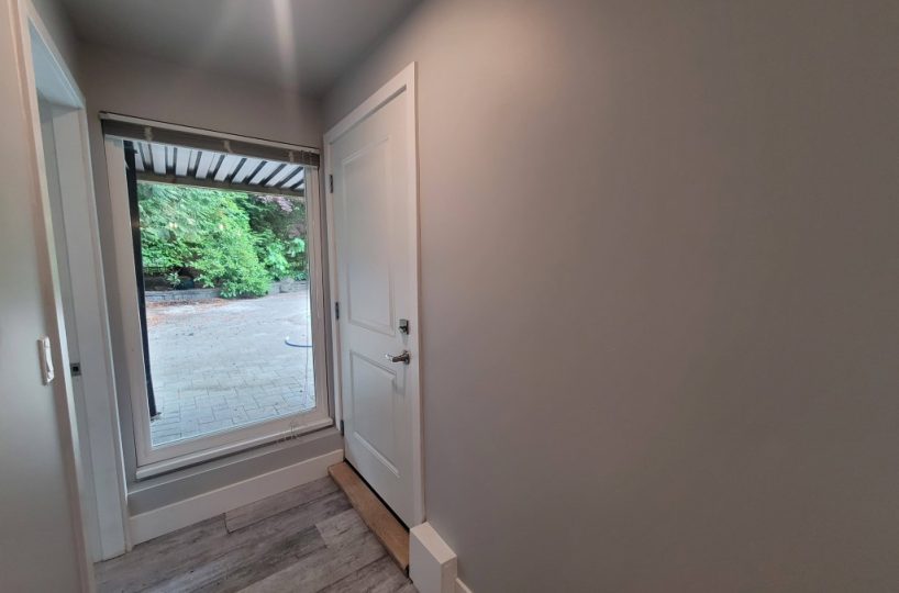 Garden Level Suite – 5592 Nuthatch Place, North Vancouver, BC V7R 4R8