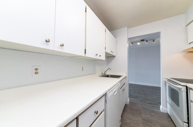 905-2008 Fullerton Ave., North Vancouver, BC