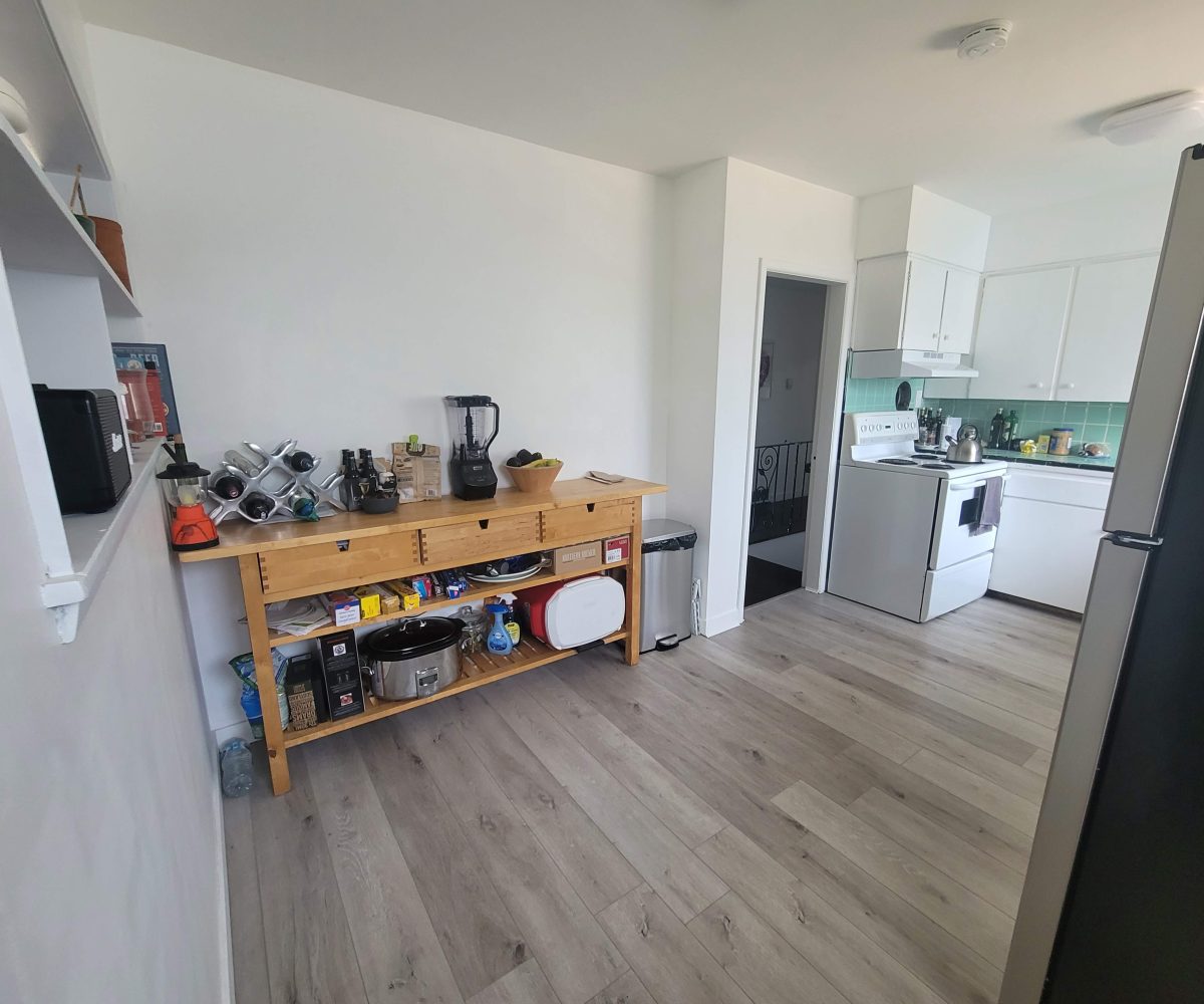 702 5th Street E, North Vancouver BC V7L 1M9