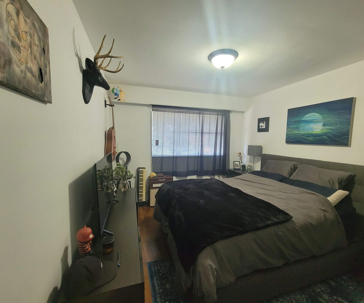 702 5th Street E, North Vancouver BC V7L 1M9