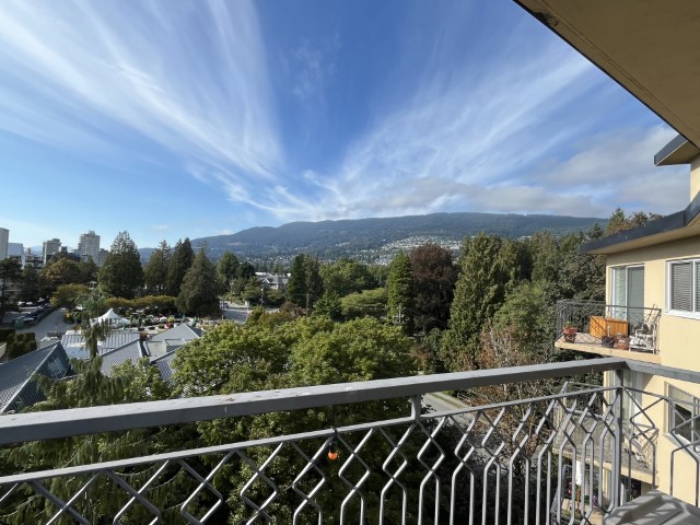 #904–1930 Marine Drive, West Vancouver BC V7V 1J8