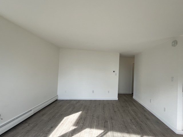 #904–1930 Marine Drive, West Vancouver BC V7V 1J8