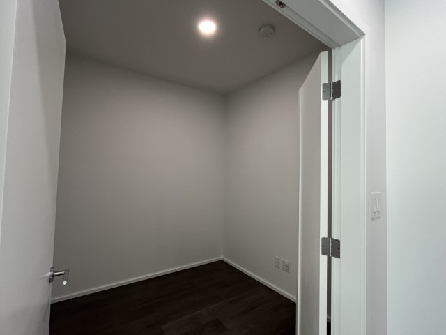 #4706 - 4650 Brentwood Blvd, Burnaby BC V5C 0M3