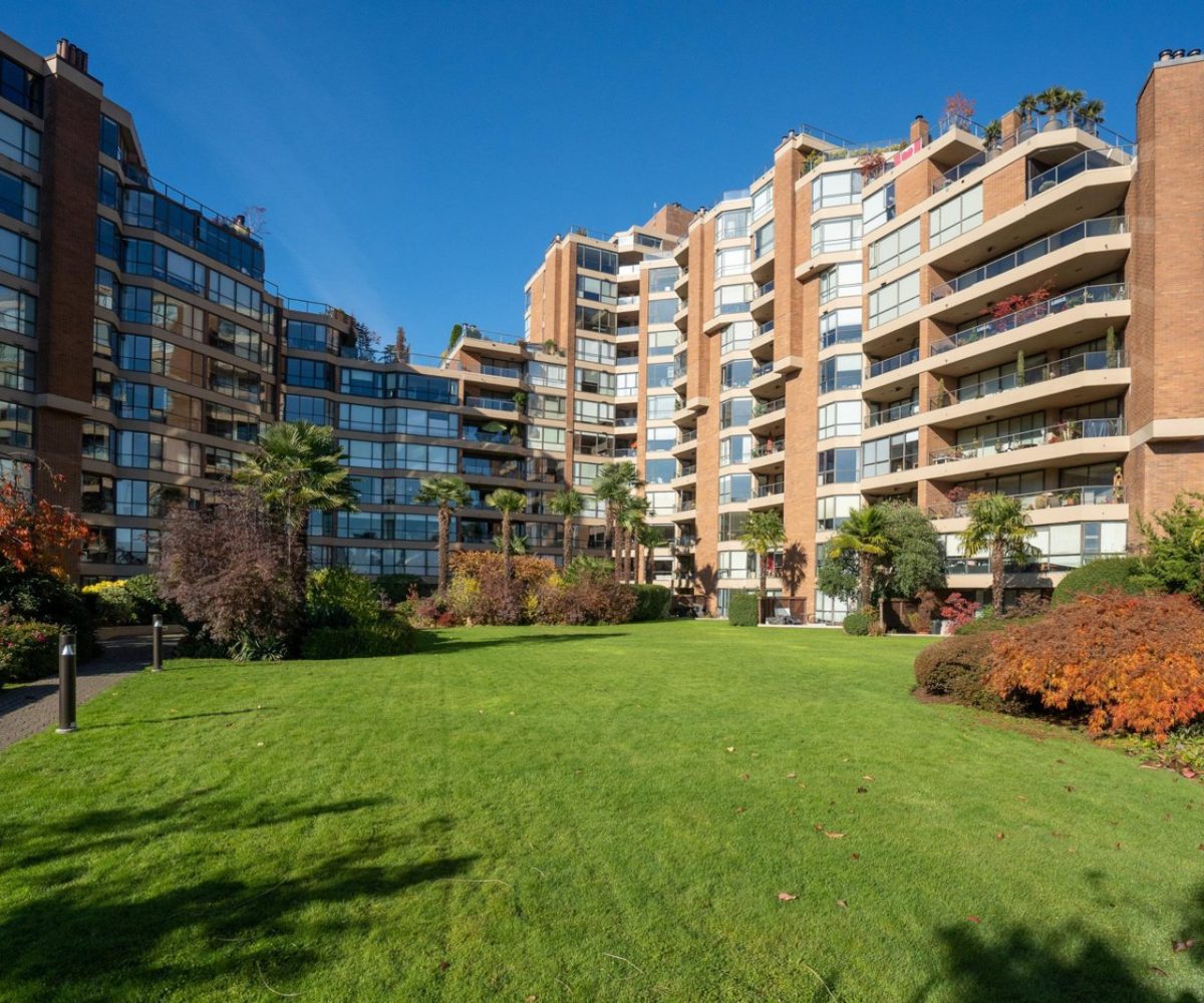 #411 – 1490 Pennyfarthing Drive, Vancouver BC V6J 4Z3