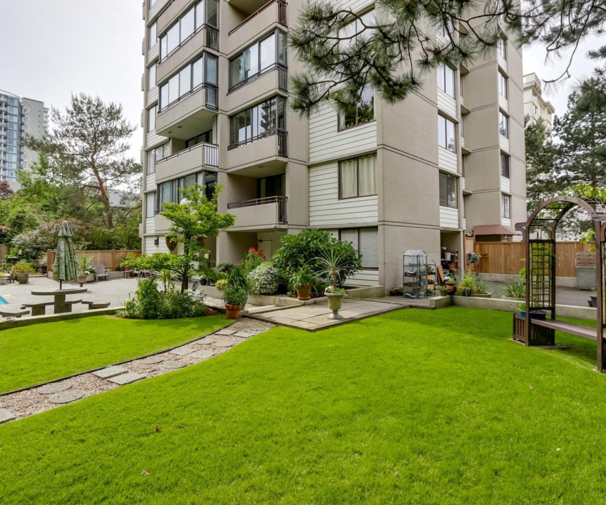 #603 – 1725 Pendrell Street, Vancouver, BC V6G 2X7