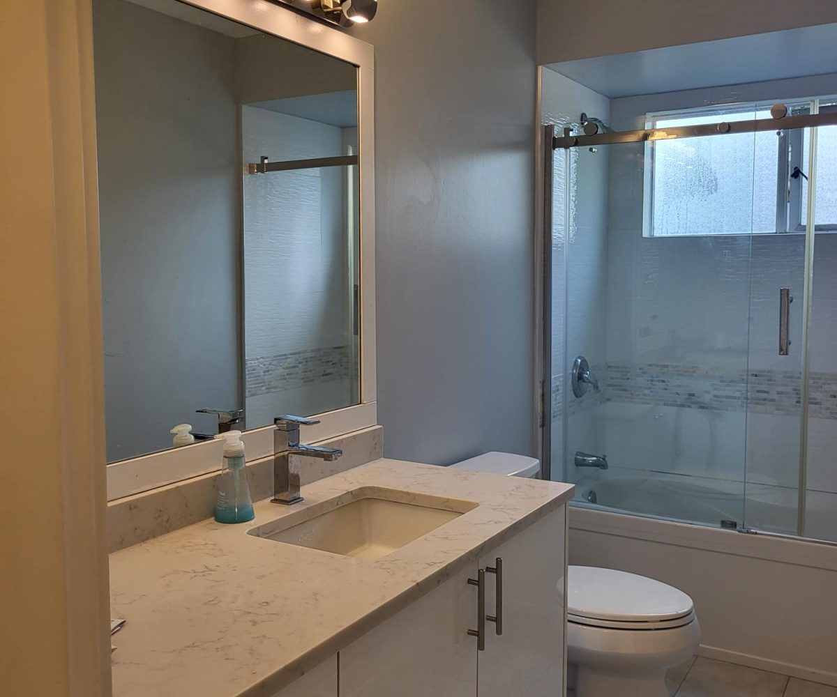 Upper level of 389 E. Braemar, North Vancouver, BC