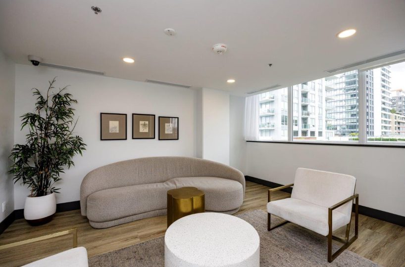 1502-1632 Lions Gate Lane, North Vancouver, BC