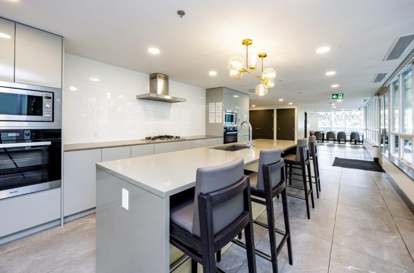 1502-1632 Lions Gate Lane, North Vancouver, BC