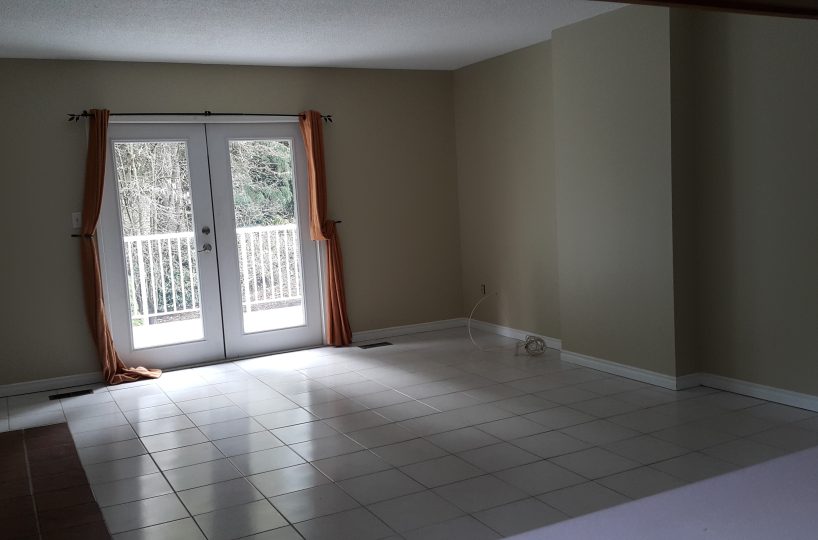 Upper level of 389 E. Braemar, North Vancouver, BC