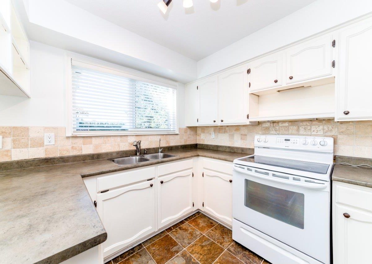 Upper level of 389 E. Braemar, North Vancouver, BC