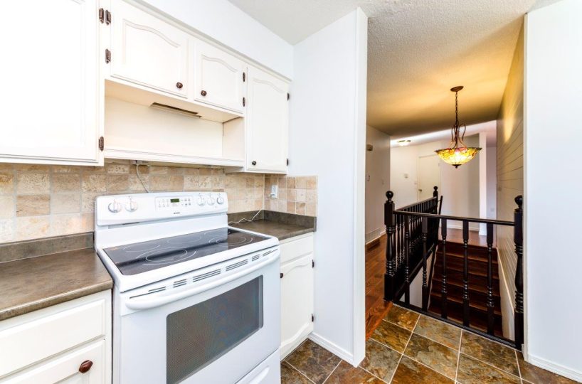 Upper level of 389 E. Braemar, North Vancouver, BC