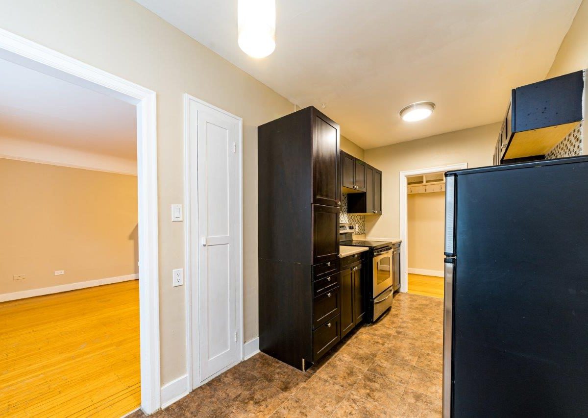 #10 - 1390 West 14th Ave, Vancouver BC V6H 1R1