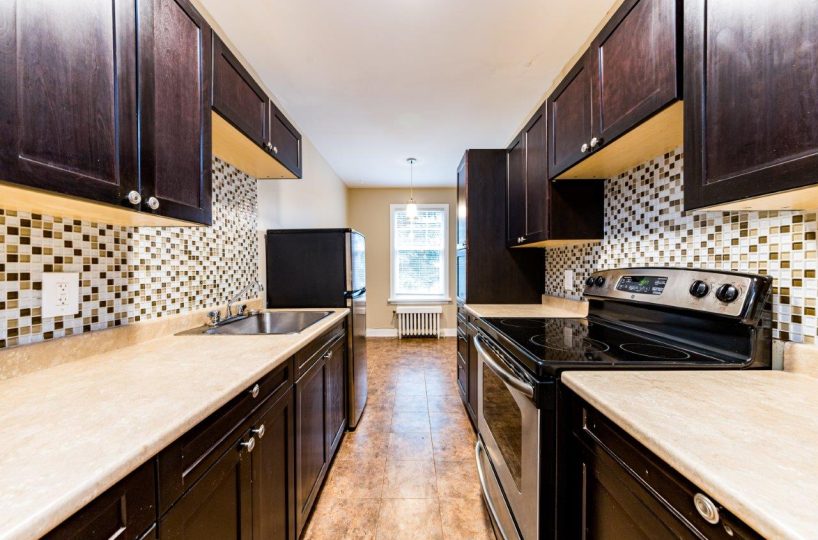 #10 - 1390 West 14th Ave, Vancouver BC V6H 1R1